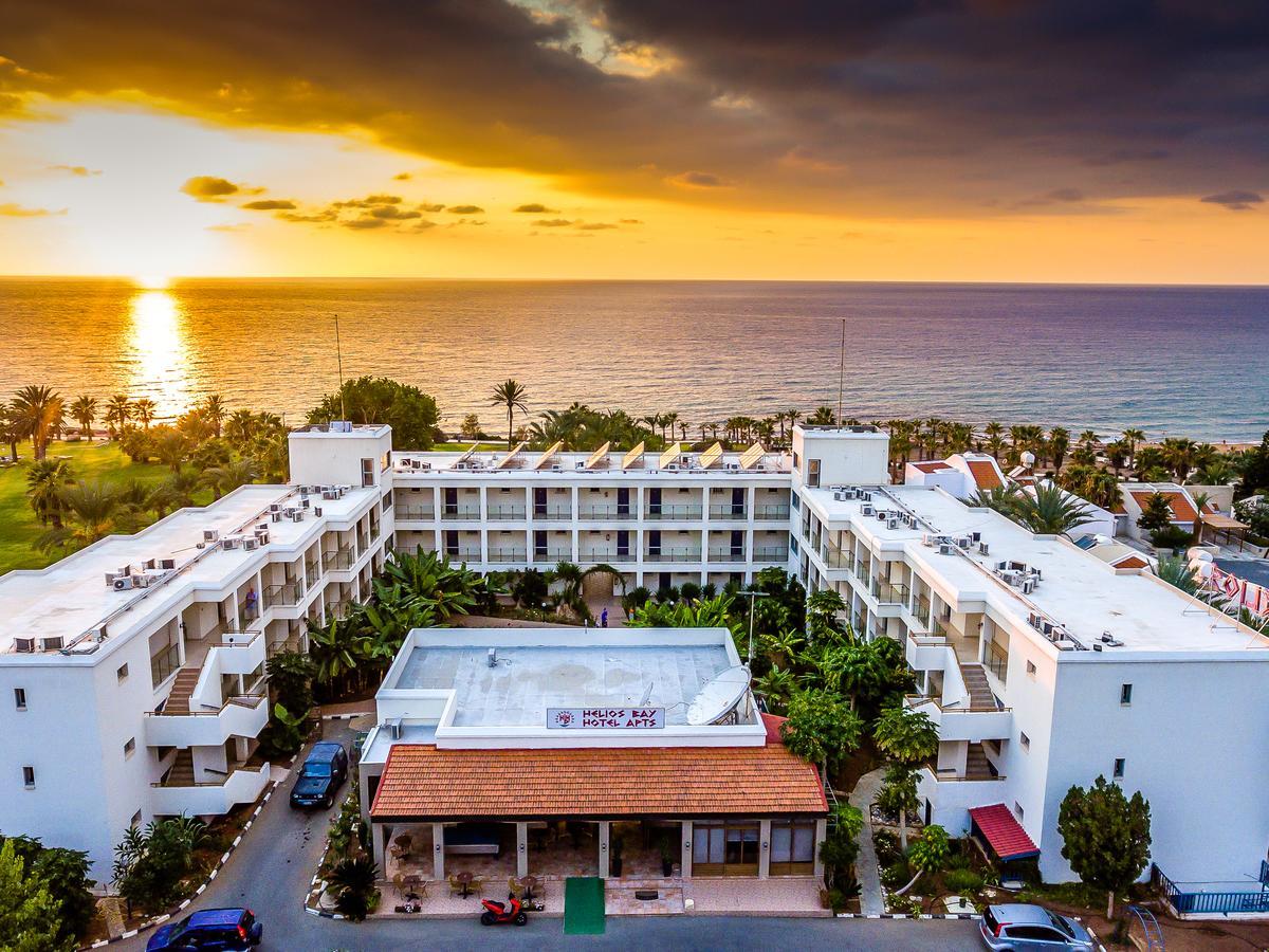 Helios Bay Hotel And Suites Paphos Exterior photo